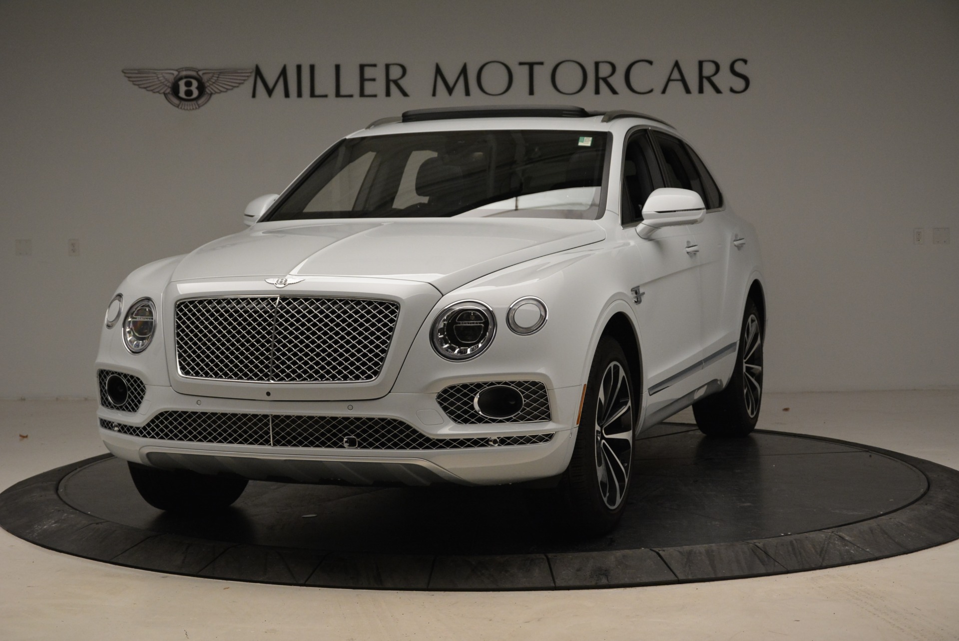 Used 2017 Bentley Bentayga W12 for sale Sold at Bugatti of Greenwich in Greenwich CT 06830 1