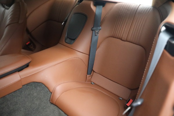 Used 2018 Aston Martin DB11 V12 for sale $127,900 at Bugatti of Greenwich in Greenwich CT 06830 22