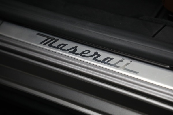 Used 2018 Maserati Ghibli S Q4 for sale Sold at Bugatti of Greenwich in Greenwich CT 06830 20