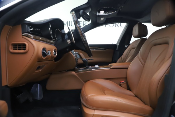 Used 2018 Maserati Quattroporte S Q4 GranLusso for sale Sold at Bugatti of Greenwich in Greenwich CT 06830 15