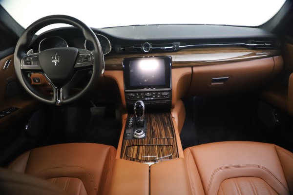 Used 2018 Maserati Quattroporte S Q4 GranLusso for sale Sold at Bugatti of Greenwich in Greenwich CT 06830 27