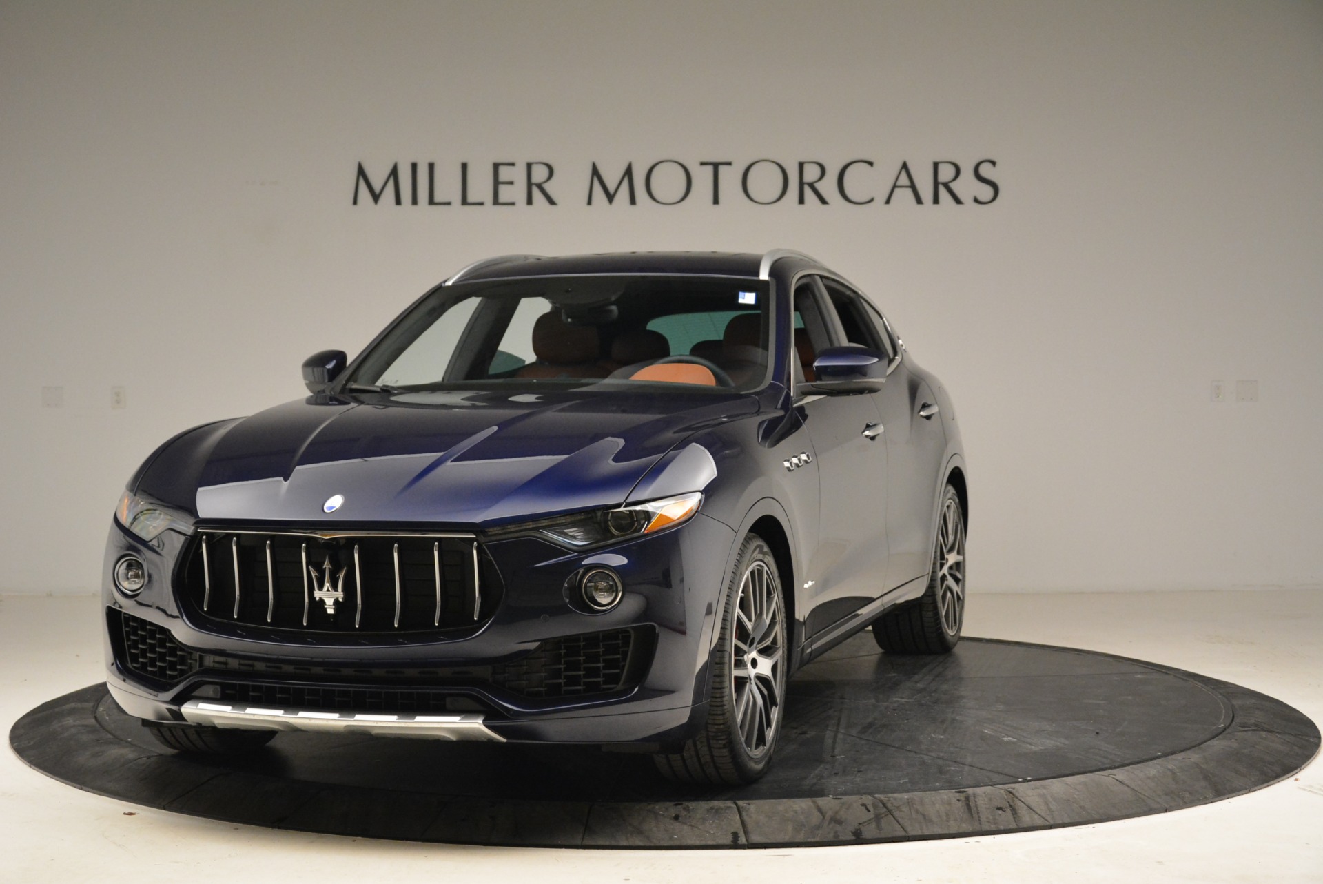 New 2018 Maserati Levante S Q4 GranLusso for sale Sold at Bugatti of Greenwich in Greenwich CT 06830 1