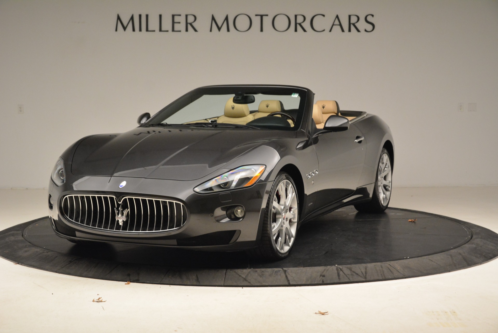 Used 2013 Maserati GranTurismo Convertible for sale Sold at Bugatti of Greenwich in Greenwich CT 06830 1