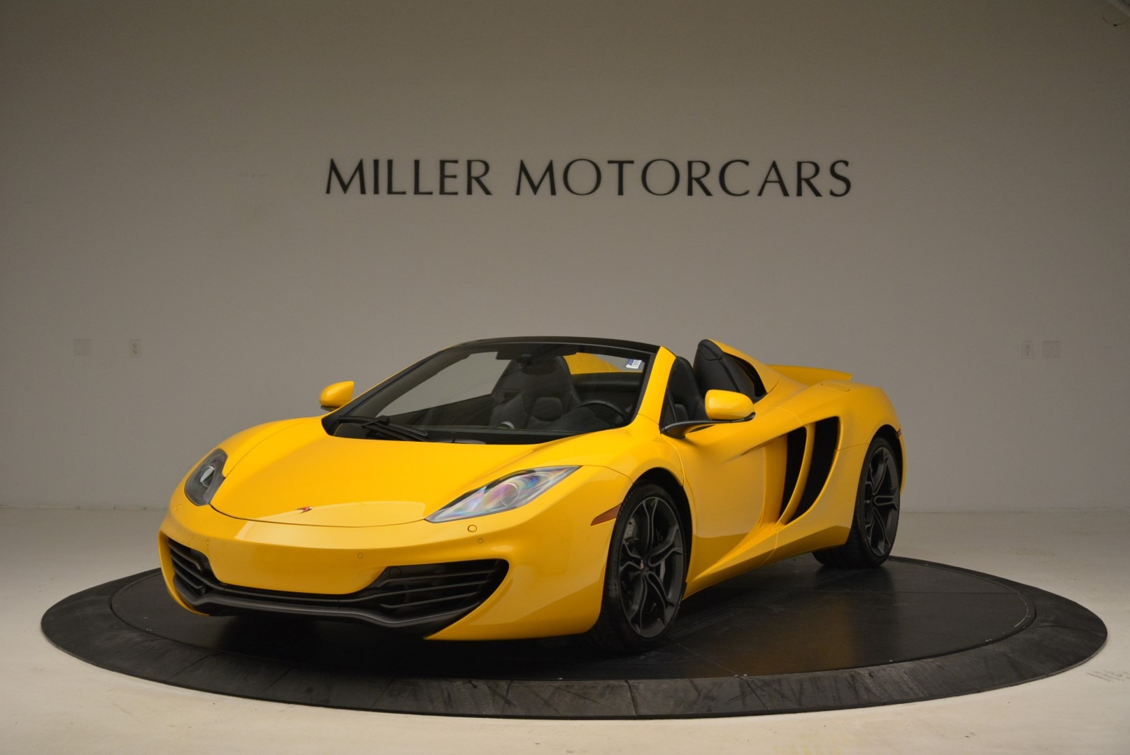 Used 2014 McLaren MP4-12C Spider for sale Sold at Bugatti of Greenwich in Greenwich CT 06830 1