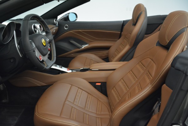 Used 2016 Ferrari California T for sale Sold at Bugatti of Greenwich in Greenwich CT 06830 26