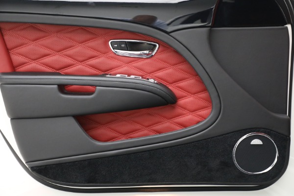 Used 2018 Bentley Mulsanne Speed for sale $229,900 at Bugatti of Greenwich in Greenwich CT 06830 15