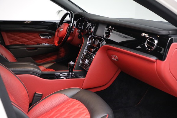 Used 2018 Bentley Mulsanne Speed for sale $229,900 at Bugatti of Greenwich in Greenwich CT 06830 27