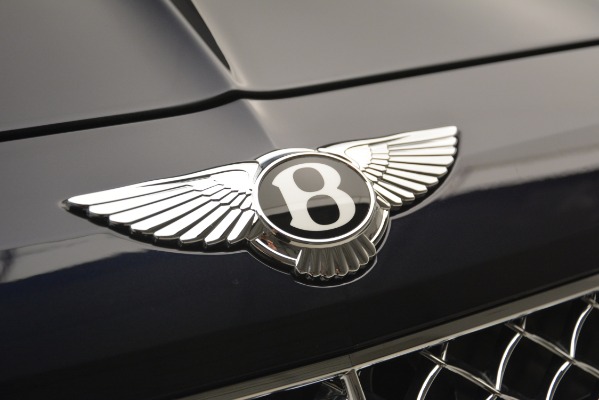 Used 2018 Bentley Bentayga Signature for sale Sold at Bugatti of Greenwich in Greenwich CT 06830 14