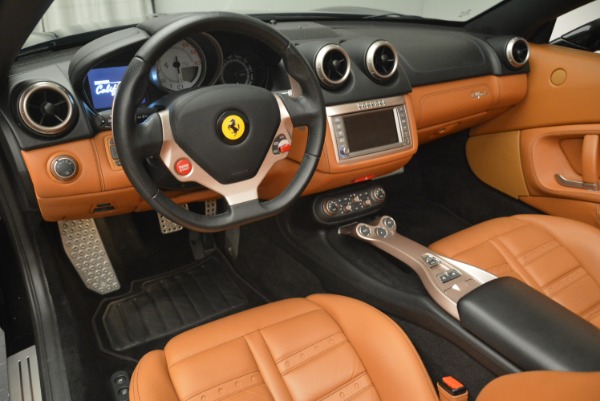 Used 2014 Ferrari California 30 for sale Sold at Bugatti of Greenwich in Greenwich CT 06830 25