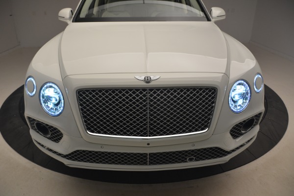 Used 2018 Bentley Bentayga Signature for sale Sold at Bugatti of Greenwich in Greenwich CT 06830 14