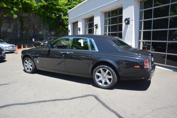 New 2016 Rolls-Royce Phantom for sale Sold at Bugatti of Greenwich in Greenwich CT 06830 4