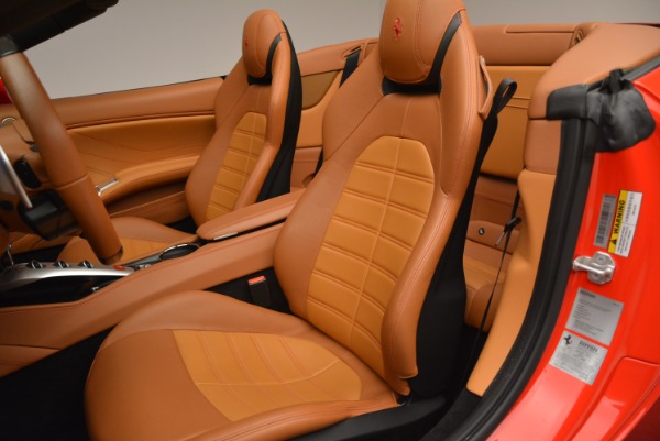 Used 2015 Ferrari California T for sale Sold at Bugatti of Greenwich in Greenwich CT 06830 27