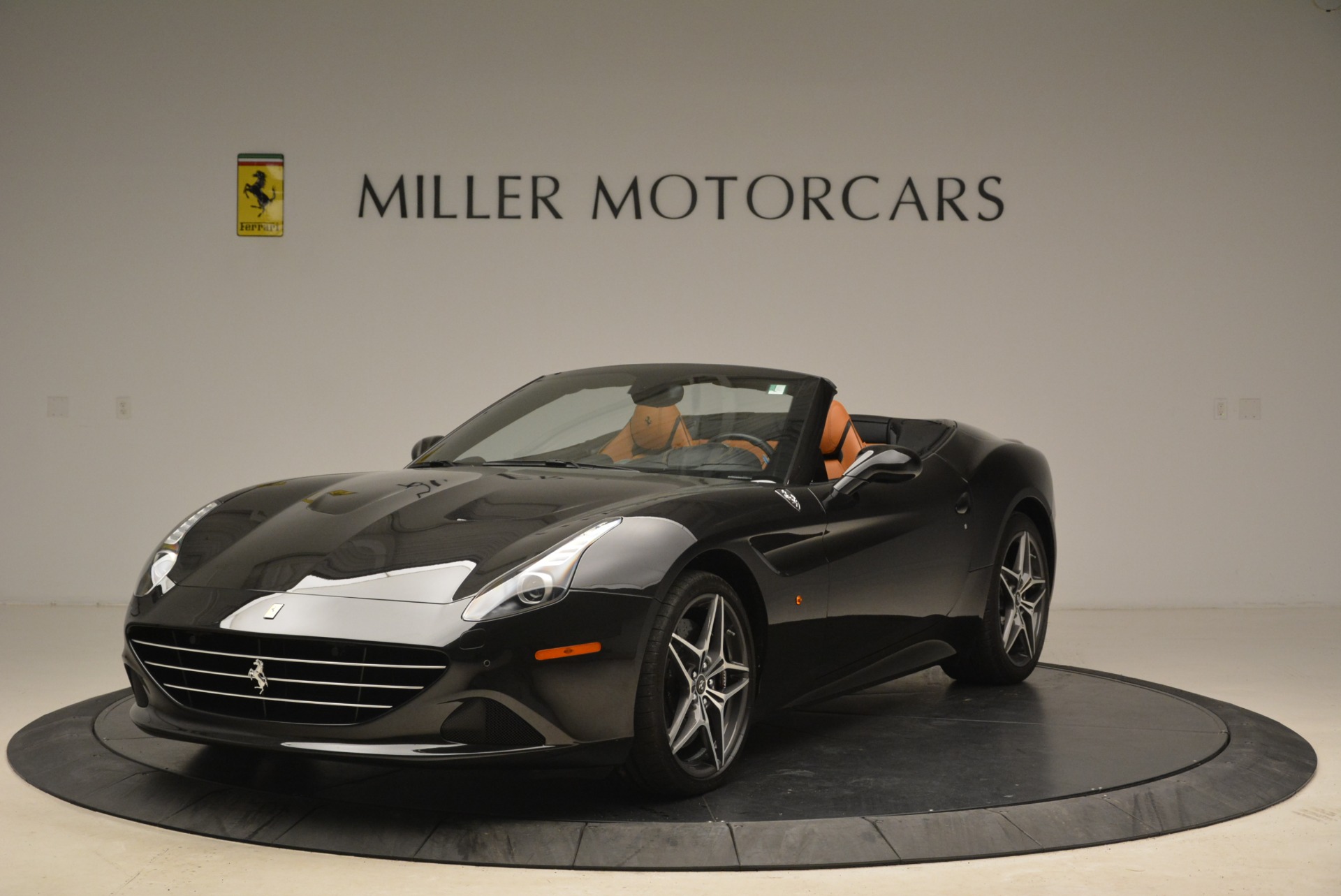 Used 2015 Ferrari California T for sale Sold at Bugatti of Greenwich in Greenwich CT 06830 1