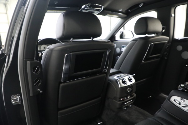 Used 2016 Rolls-Royce Ghost Series II for sale $169,900 at Bugatti of Greenwich in Greenwich CT 06830 19