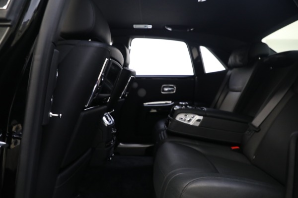 Used 2016 Rolls-Royce Ghost Series II for sale $169,900 at Bugatti of Greenwich in Greenwich CT 06830 21