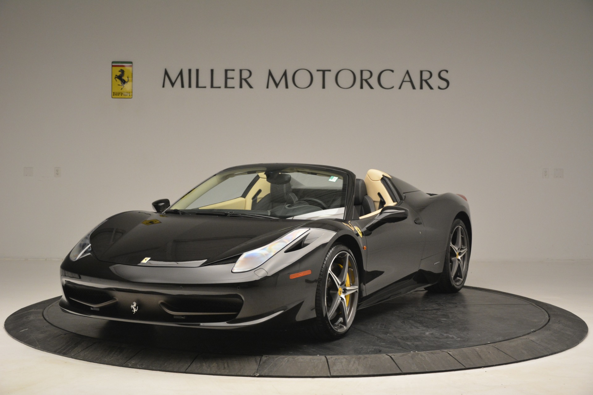 Used 2014 Ferrari 458 Spider for sale Sold at Bugatti of Greenwich in Greenwich CT 06830 1