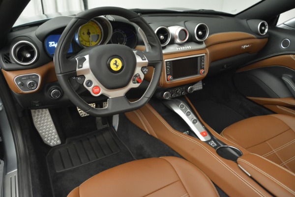 Used 2018 Ferrari California T for sale Sold at Bugatti of Greenwich in Greenwich CT 06830 25