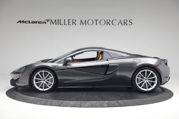 Used 2018 McLaren 570S Spider for sale Sold at Bugatti of Greenwich in Greenwich CT 06830 17