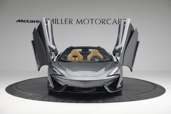 Used 2018 McLaren 570S Spider for sale Sold at Bugatti of Greenwich in Greenwich CT 06830 21