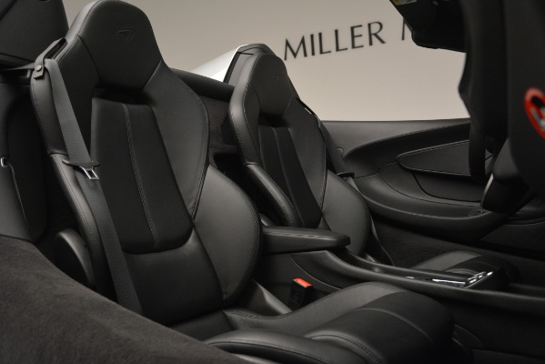 Used 2018 McLaren 570S Spider for sale Sold at Bugatti of Greenwich in Greenwich CT 06830 28
