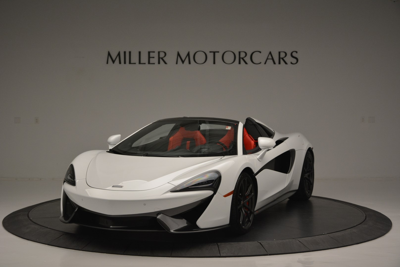 Used 2018 McLaren 570S Spider for sale Sold at Bugatti of Greenwich in Greenwich CT 06830 1