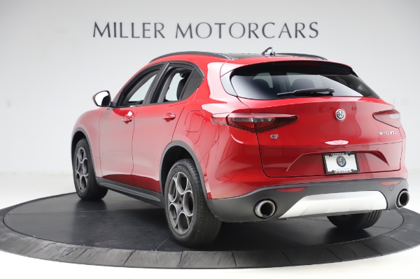 Used 2018 Alfa Romeo Stelvio Sport Q4 for sale Sold at Bugatti of Greenwich in Greenwich CT 06830 5