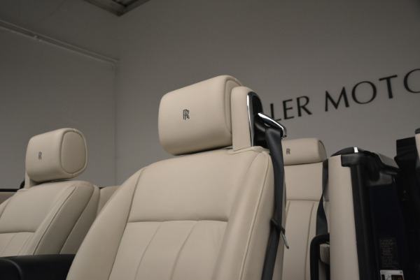 Used 2014 Rolls-Royce Phantom Drophead Coupe for sale Sold at Bugatti of Greenwich in Greenwich CT 06830 20