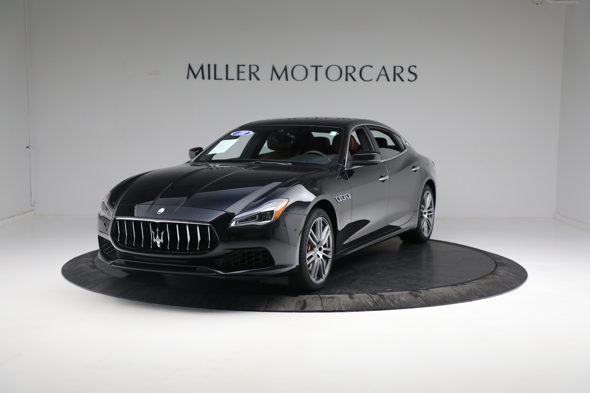 Used 2018 Maserati Quattroporte S Q4 for sale Sold at Bugatti of Greenwich in Greenwich CT 06830 1