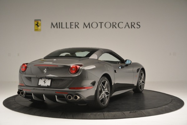 Used 2015 Ferrari California T for sale Sold at Bugatti of Greenwich in Greenwich CT 06830 19