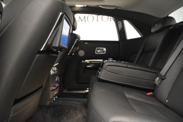 Used 2012 Rolls-Royce Ghost for sale Sold at Bugatti of Greenwich in Greenwich CT 06830 19