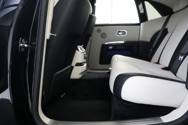 New 2019 Rolls-Royce Ghost for sale Sold at Bugatti of Greenwich in Greenwich CT 06830 17