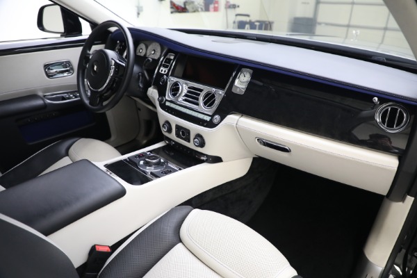 Used 2019 Rolls-Royce Ghost for sale Sold at Bugatti of Greenwich in Greenwich CT 06830 20