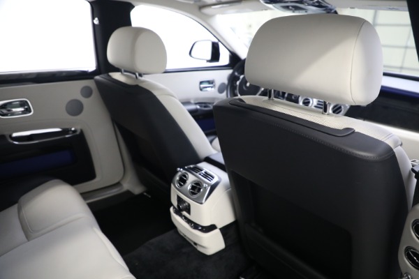 Used 2019 Rolls-Royce Ghost for sale $234,900 at Bugatti of Greenwich in Greenwich CT 06830 25