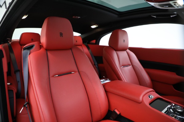 Used 2018 Rolls-Royce Wraith for sale $195,900 at Bugatti of Greenwich in Greenwich CT 06830 20