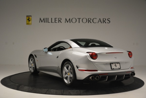 Used 2015 Ferrari California T for sale Sold at Bugatti of Greenwich in Greenwich CT 06830 17