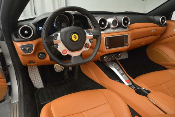 Used 2015 Ferrari California T for sale Sold at Bugatti of Greenwich in Greenwich CT 06830 25