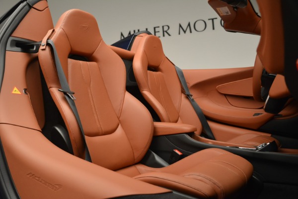 Used 2019 McLaren 570S Spider Convertible for sale Sold at Bugatti of Greenwich in Greenwich CT 06830 27