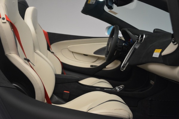 Used 2019 McLaren 570S Spider Convertible for sale Sold at Bugatti of Greenwich in Greenwich CT 06830 27