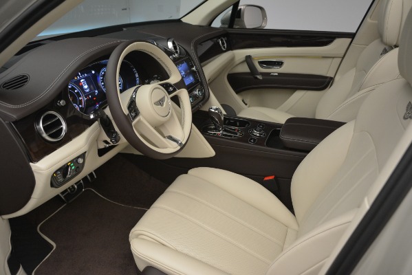 New 2019 Bentley Bentayga V8 for sale Sold at Bugatti of Greenwich in Greenwich CT 06830 17