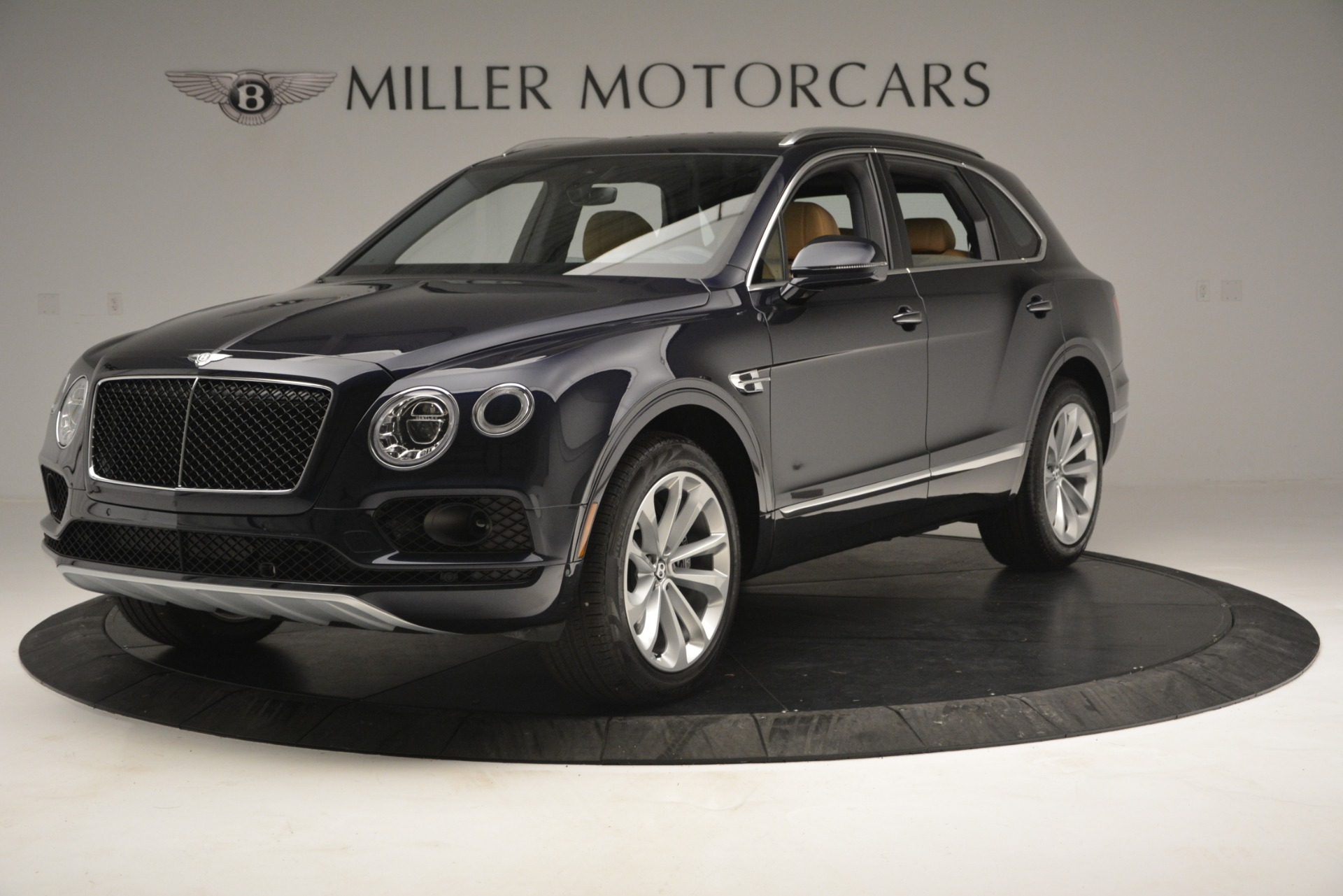 New 2019 Bentley Bentayga V8 for sale Sold at Bugatti of Greenwich in Greenwich CT 06830 1