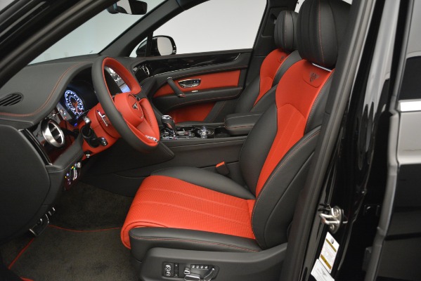 Used 2019 Bentley Bentayga V8 for sale $118,900 at Bugatti of Greenwich in Greenwich CT 06830 17