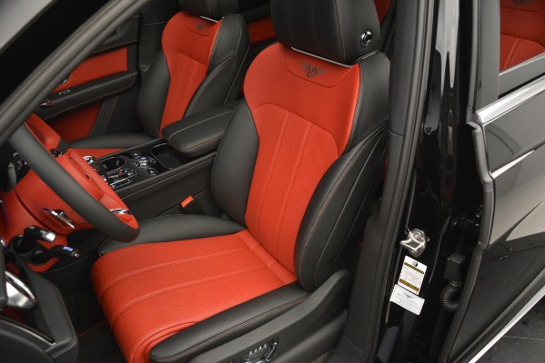 Used 2019 Bentley Bentayga V8 for sale $118,900 at Bugatti of Greenwich in Greenwich CT 06830 18
