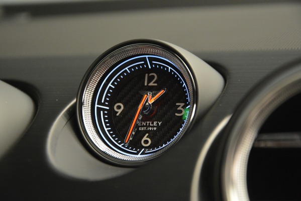 Used 2019 Bentley Bentayga V8 for sale $118,900 at Bugatti of Greenwich in Greenwich CT 06830 21