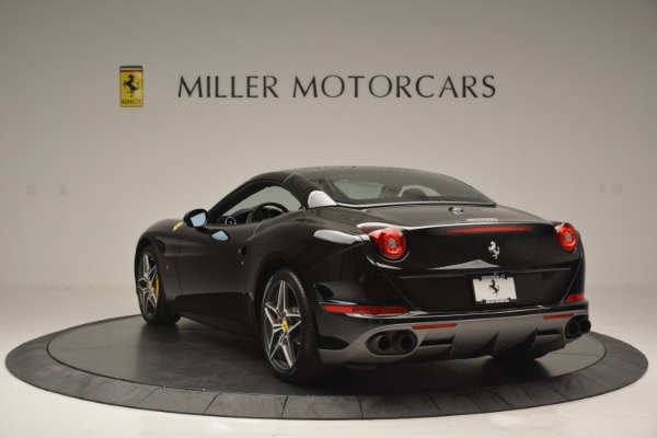 Used 2017 Ferrari California T Handling Speciale for sale Sold at Bugatti of Greenwich in Greenwich CT 06830 17