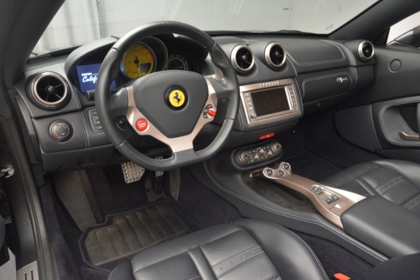 Used 2013 Ferrari California 30 for sale Sold at Bugatti of Greenwich in Greenwich CT 06830 25