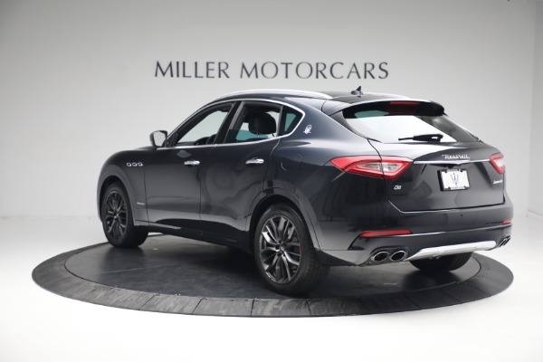 Used 2019 Maserati Levante Q4 GranLusso for sale Sold at Bugatti of Greenwich in Greenwich CT 06830 5