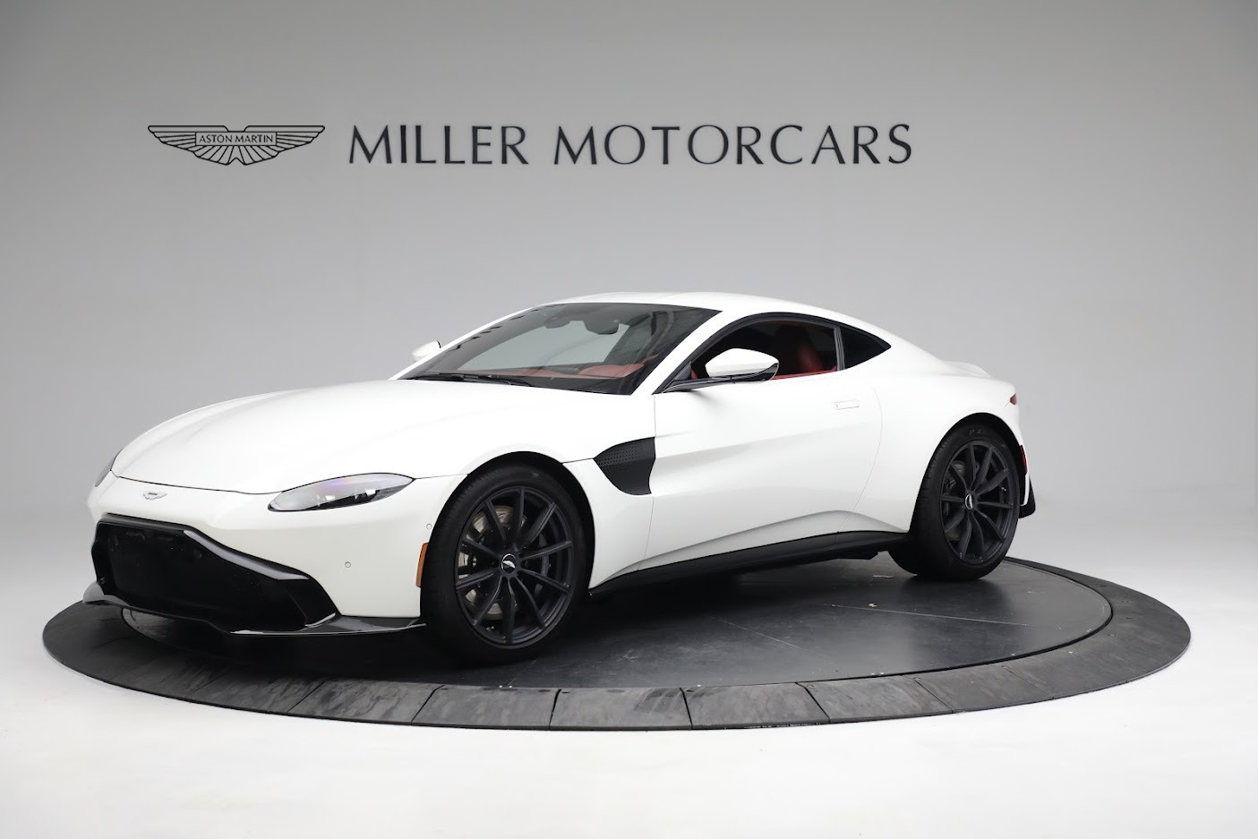 New 2019 Aston Martin Vantage for sale Sold at Bugatti of Greenwich in Greenwich CT 06830 1
