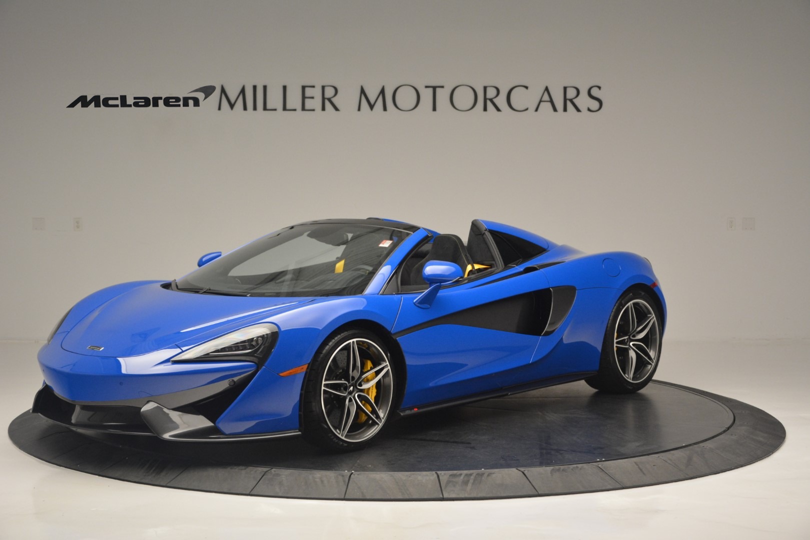 Used 2019 McLaren 570S Spider Convertible for sale $219,900 at Bugatti of Greenwich in Greenwich CT 06830 1