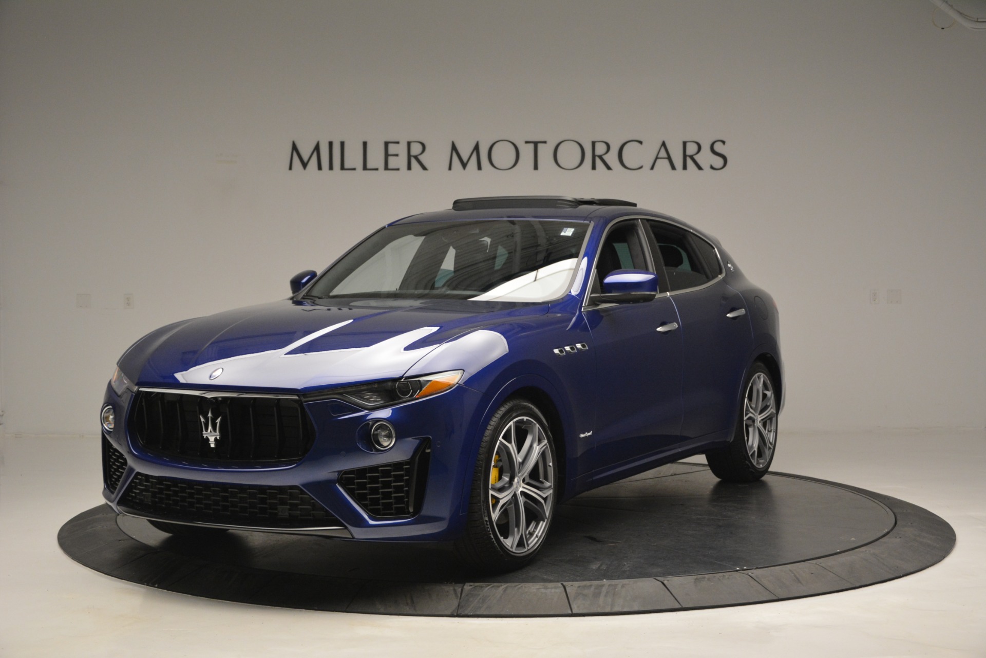 New 2019 Maserati Levante Q4 GranSport for sale Sold at Bugatti of Greenwich in Greenwich CT 06830 1