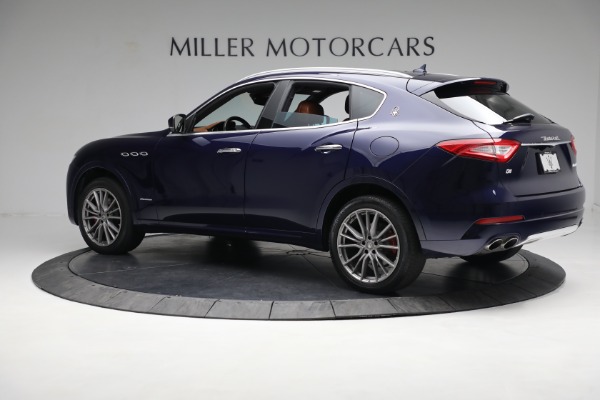 Used 2019 Maserati Levante Q4 GranLusso for sale Sold at Bugatti of Greenwich in Greenwich CT 06830 4